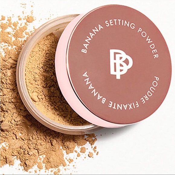 Bellapierre Banana Setting Powder in Medium - Picture 3 of 3